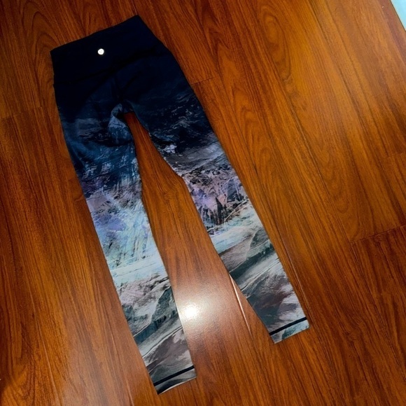 Lululemon Wunder Under High-Rise Tight Engineered Full-On Luxtreme 28 Panorama 2 - Picture 10 of 12